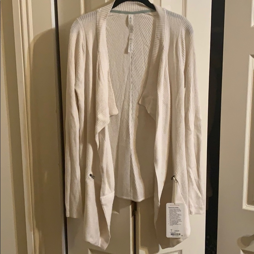 Lululemon Resolution Wrap